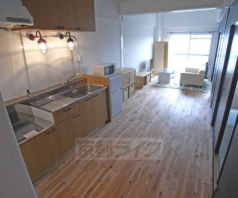 居室・リビング　１２帖のどーんと大きなＬＤＫです。