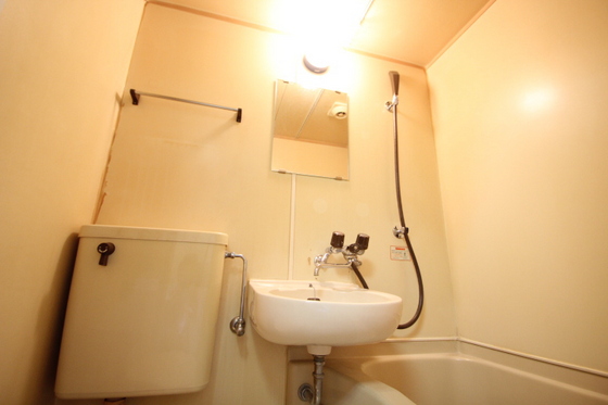 洗面設備　※別部屋の写真です