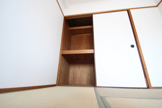 収納　※別部屋の写真です