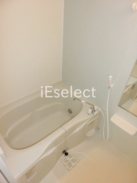 バス・シャワールーム　追焚き機能付きです