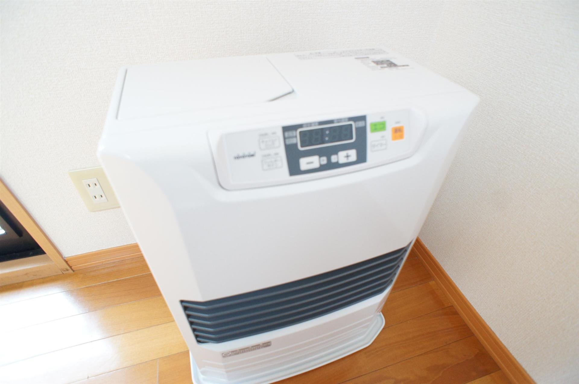 その他　灯油ＦＦストーブ（同タイプ）