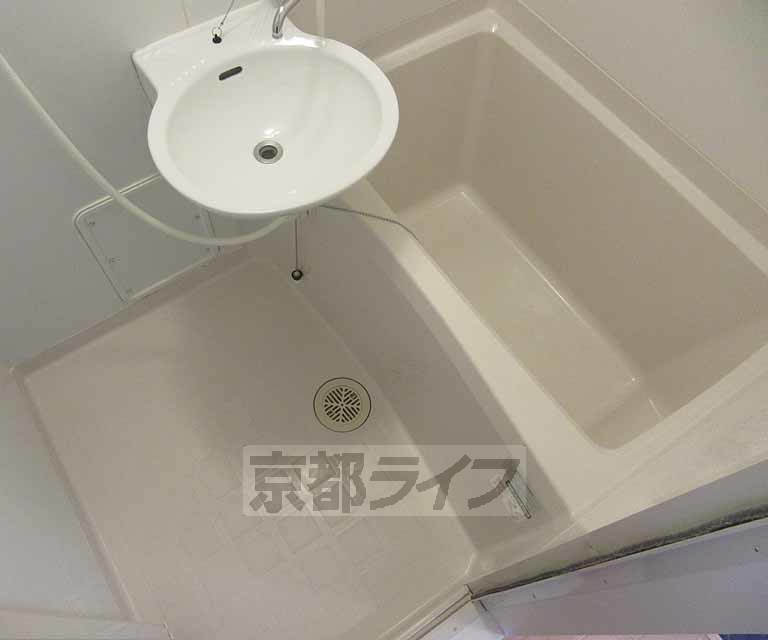 バス・シャワールーム　清潔感のあるバスルームです！