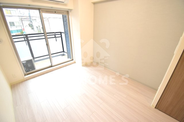 居室・リビング　ゆったり過ごせる居間です