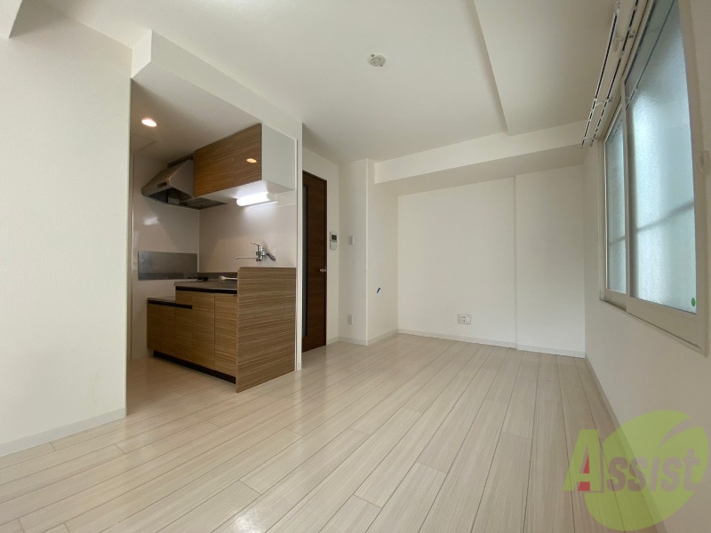 居室・リビング　広くてきれいなリビングです！快適に過ごせそうですね。