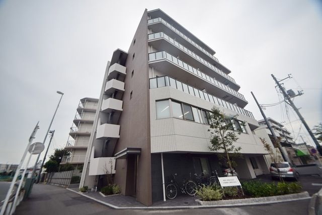 建物外観　★重厚感ある外観★