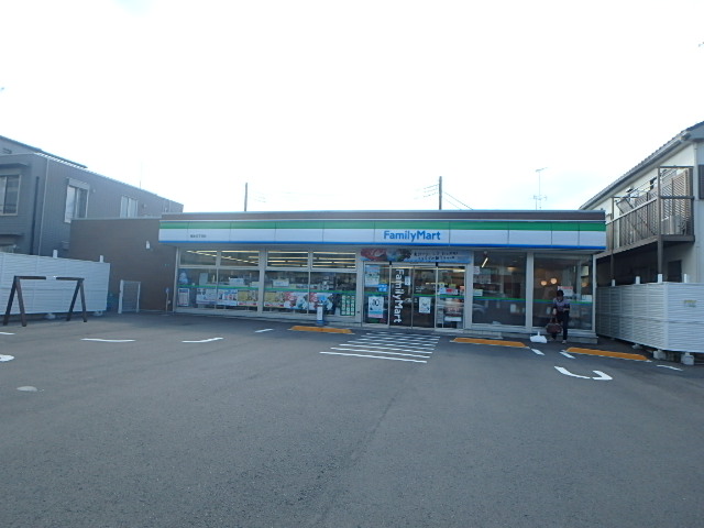 コンビニ　ファミリーマート 橋本五丁目店（コンビニ）まで365m