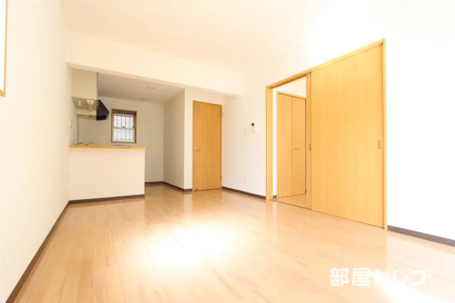 居室・リビング　広いリビングです