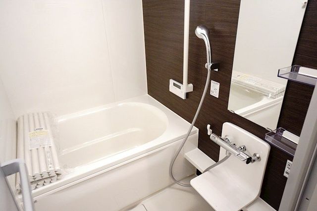 バス・シャワールーム