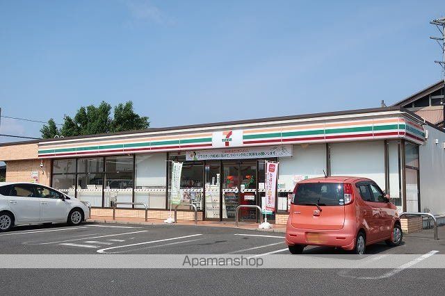 コンビニ　セブンイレブン（コンビニ）まで200m