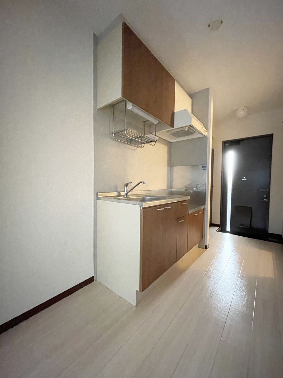 キッチン　本写真は類似タイプの他のお部屋の物となります。