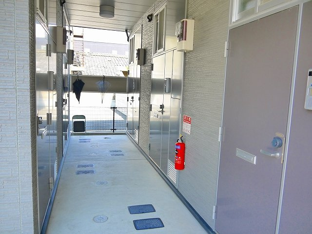 その他共有部分　見通しの良い通路です