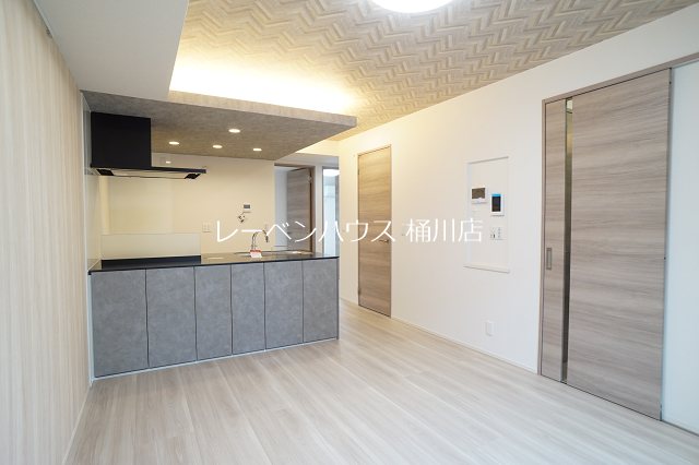 居室・リビング　レーベンハウス桶川店へ　048-787-5511