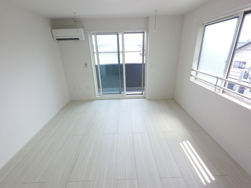 居室・リビング　図面と現状に相違がある場合には現状を優先