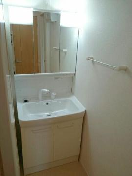 洗面設備　洗髪洗面化粧台