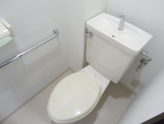 トイレ　シンプルで使いやすいトイレです