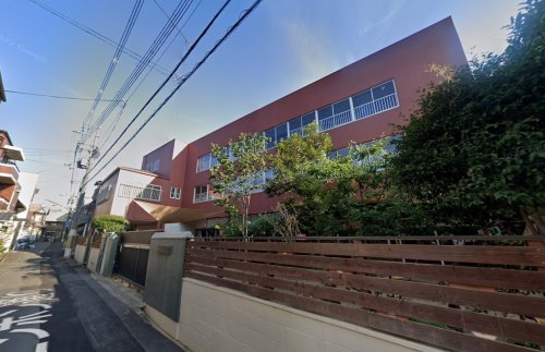 幼稚園・保育園　むつみこども園（幼稚園・保育園）まで327m