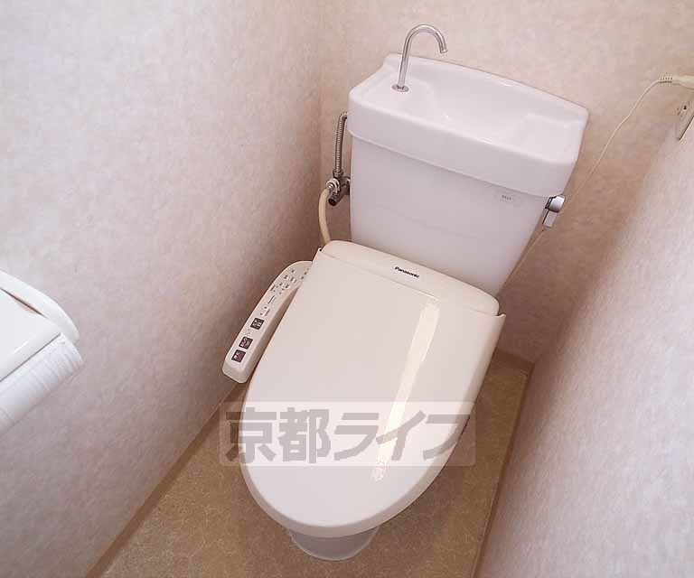 トイレ　もちろんウォシュレット～！
