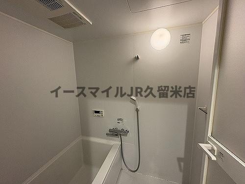 バス・シャワールーム　ゆったり過ごせるお風呂です
