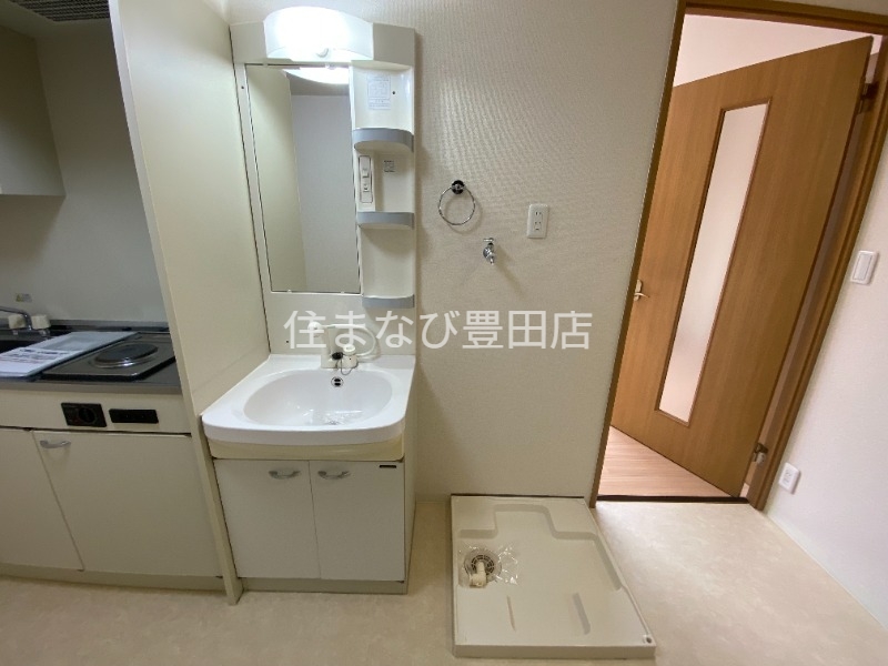 洗面設備　同型タイプ