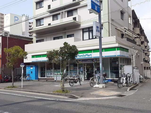 コンビニ　ファミリーマート今津駅前店様（コンビニ）まで350m