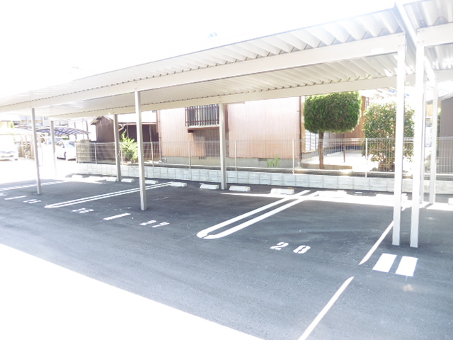 駐車場　駐車場