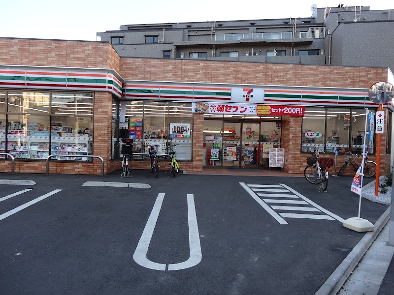 コンビニ　セブンイレブン 大田区東蒲田キネマ通り店（コンビニ）まで273m