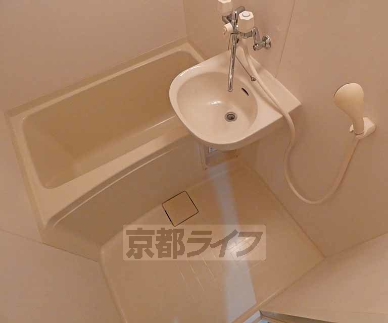 バス・シャワールーム　浴室です。