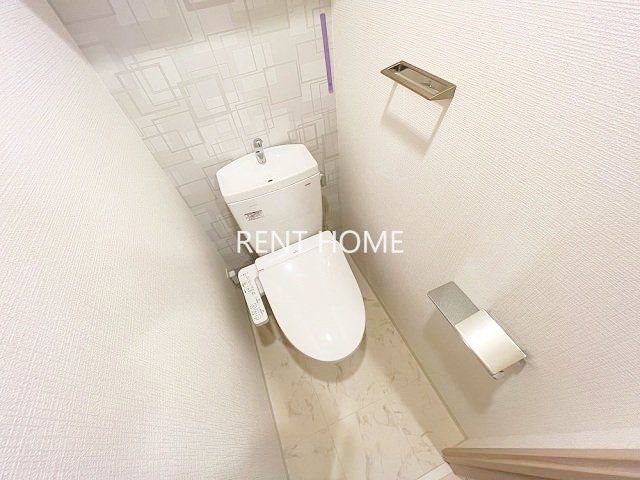 トイレ　ウォシュレット付き