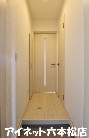 玄関　玄関収納もばっちりです