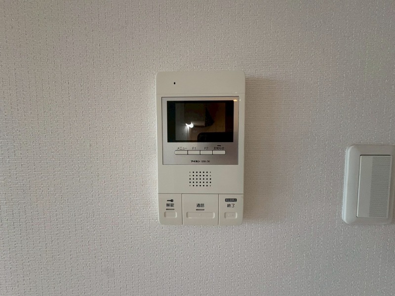 セキュリティ　インターホンです。オートロック付きで安心のマンションです。