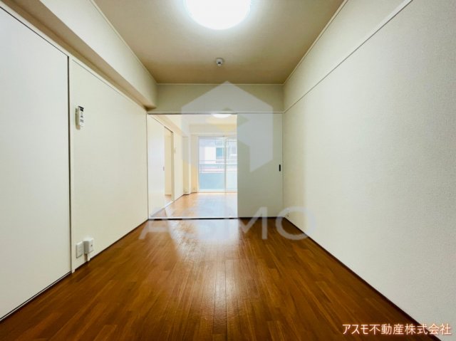 居室・リビング　同マンション別部屋　参考写真