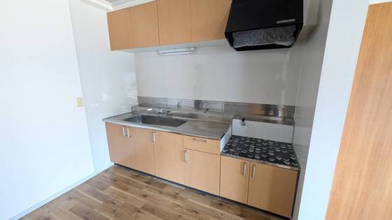 キッチン　※別部屋の写真です
