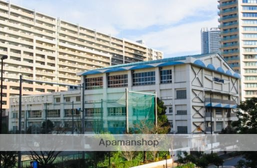 中学校　深川第五中学校（中学校）まで1284m
