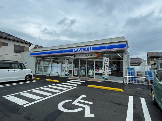 コンビニ　ローソン 上尾小泉九丁目店（コンビニ）まで465m