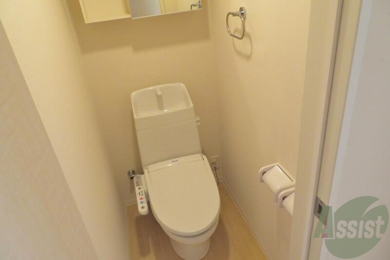 トイレ　トイレはウォシュレット機能付き。シャワートイレは日本の宝。