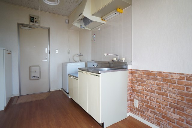 キッチン　レーベンハウス桶川店へ　048-787-5511