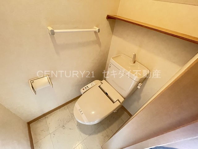トイレ　温水洗浄暖房便座