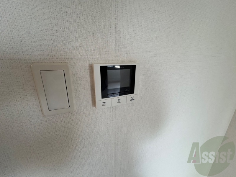 セキュリティ　ＴＶモニター付インターホンです。来客者の顔が見えるので安心！