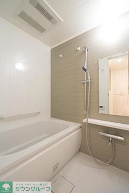 バス・シャワールーム　※写真は同タイプ住戸です。