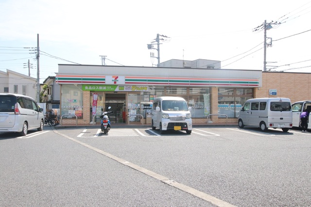 コンビニ　セブンイレブン（コンビニ）まで310m