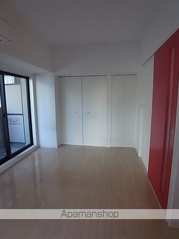 クレイドル上町IIの居間写真