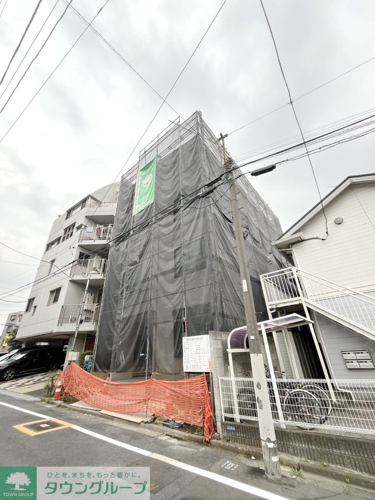 建物外観　駐車場