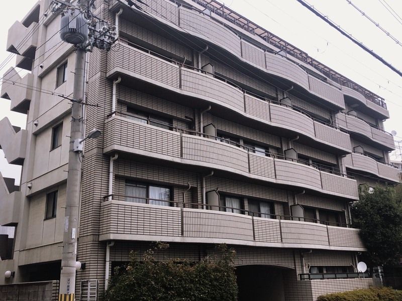 ロイヤルハイツ新北野IIの外観写真