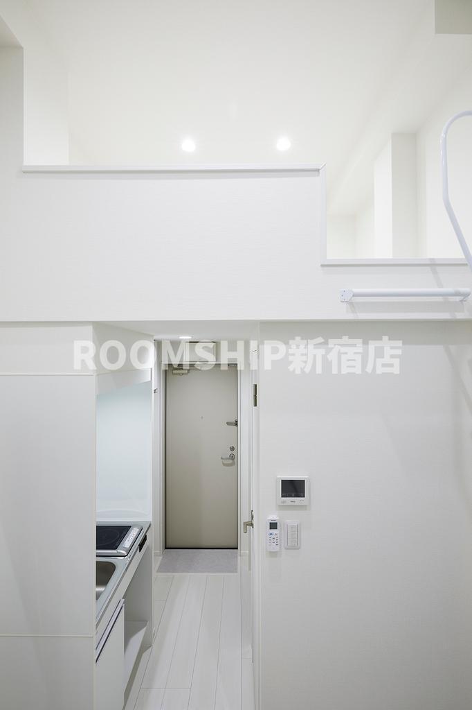 ＪＲ常磐線 北千住駅 徒歩10分 3階建 築8年の居間写真