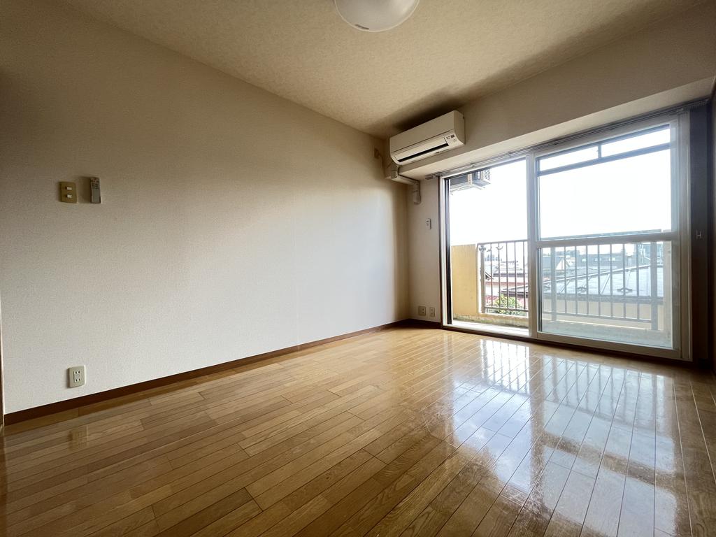 グランヴィア河原町の居間写真