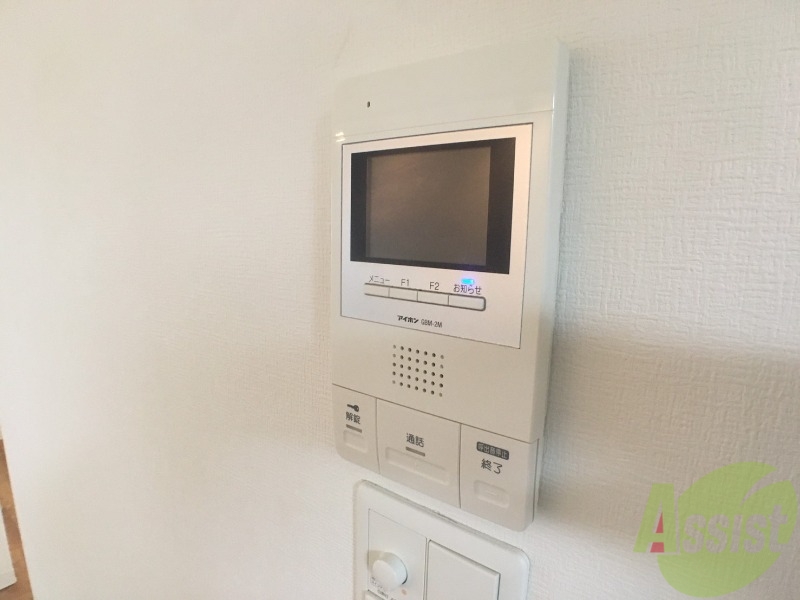 セキュリティ　ＴＶモニター付インターホンです。来客者の顔が見えるので安心！