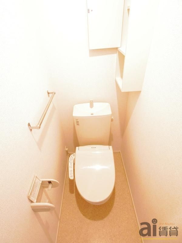 西武池袋線 東久留米駅 徒歩16分 2階建 築9年のトイレ写真