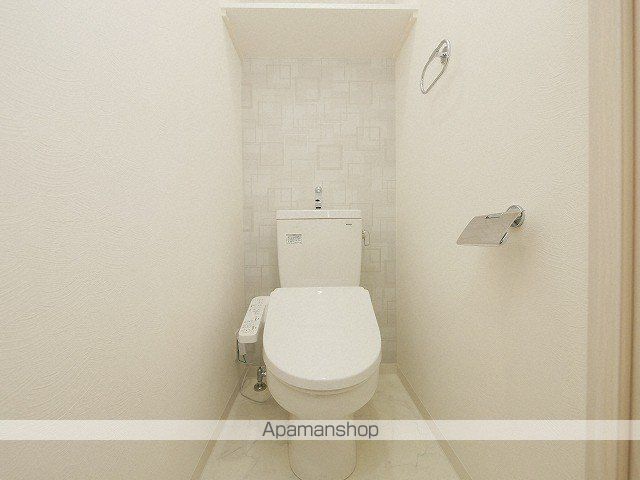 地下鉄谷町線 南森町駅 徒歩7分 9階建 築4年のトイレ写真