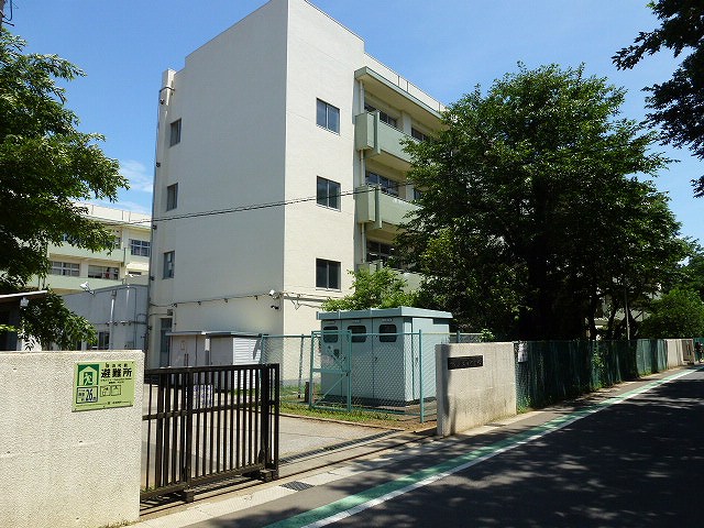 東武野田線 馬込沢駅 徒歩10分 3階建 築32年の周辺写真