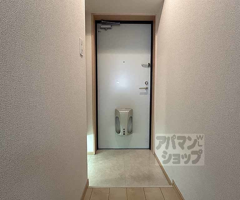 リヴ・フィールド・京美の玄関写真